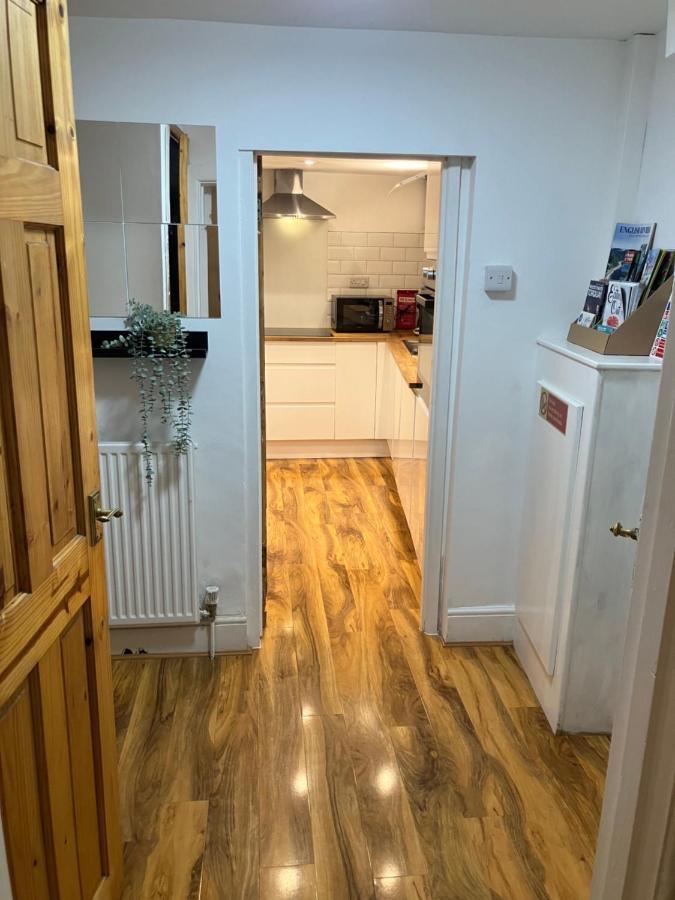 Garden Flat Torquay Just 2 Mins Walk From The Harbour Leilighet Eksteriør bilde